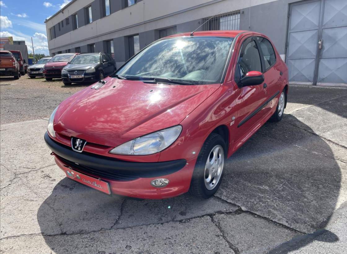 Peugeot - 206