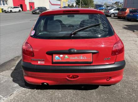 Peugeot - 206