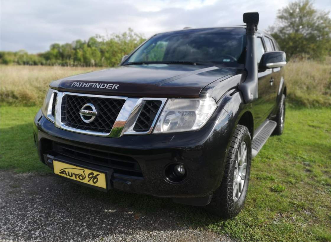 Nissan - Pathfinder