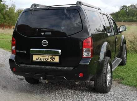 Nissan - Pathfinder
