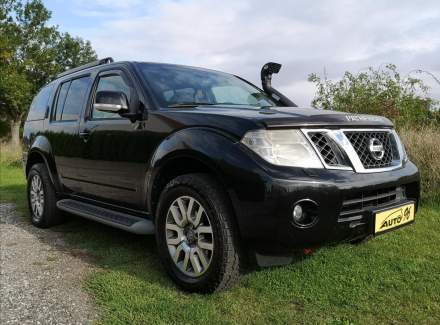 Nissan - Pathfinder