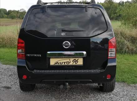 Nissan - Pathfinder