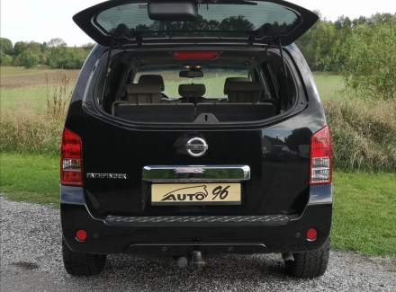 Nissan - Pathfinder