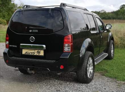 Nissan - Pathfinder
