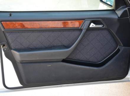 Mercedes-Benz - E-class