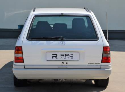 Mercedes-Benz - E-class