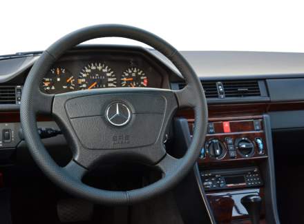 Mercedes-Benz - E-class