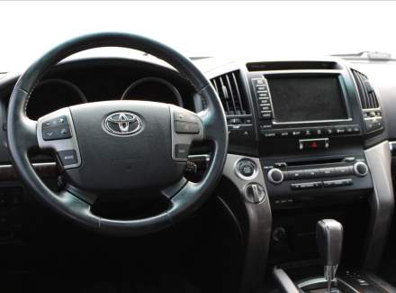 Toyota - Land Cruiser