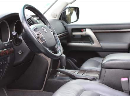 Toyota - Land Cruiser