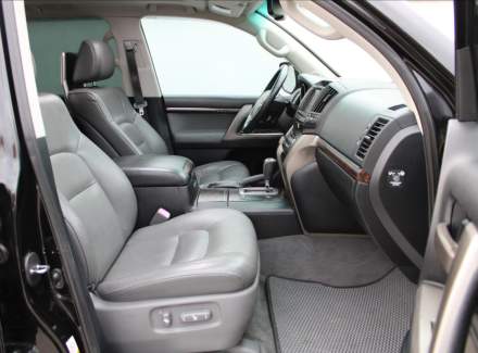 Toyota - Land Cruiser