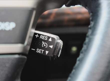 Toyota - Land Cruiser