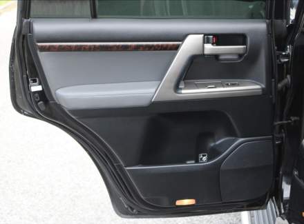 Toyota - Land Cruiser