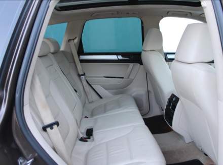 Volkswagen - Touareg