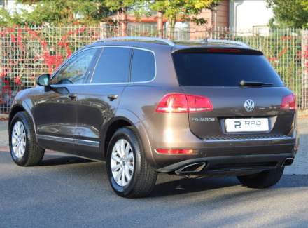 Volkswagen - Touareg