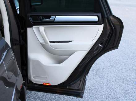 Volkswagen - Touareg