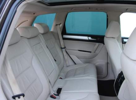 Volkswagen - Touareg