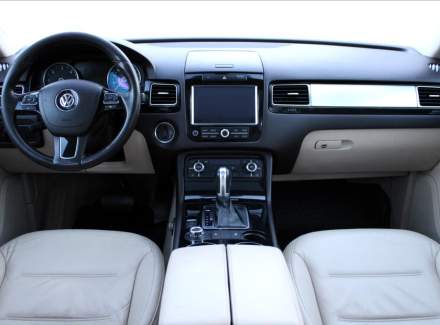 Volkswagen - Touareg