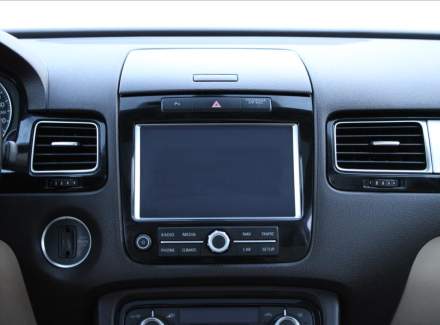 Volkswagen - Touareg