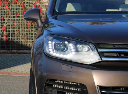 Volkswagen - Touareg