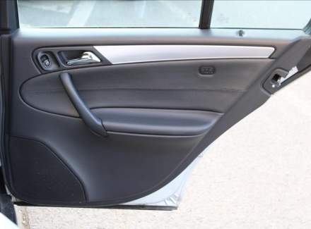 Mercedes-Benz - C-class