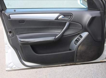 Mercedes-Benz - C-class