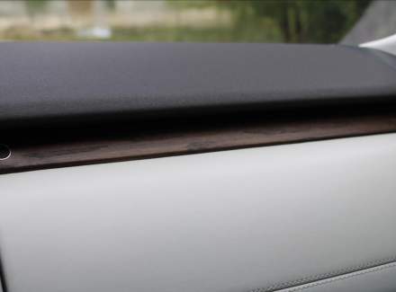 Land Rover - Discovery