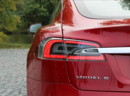 Tesla - Model S