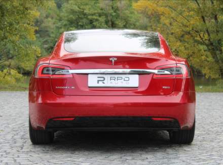 Tesla - Model S