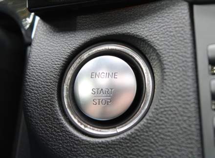 Mercedes-Benz - E-class