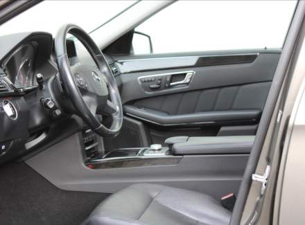 Mercedes-Benz - E-class