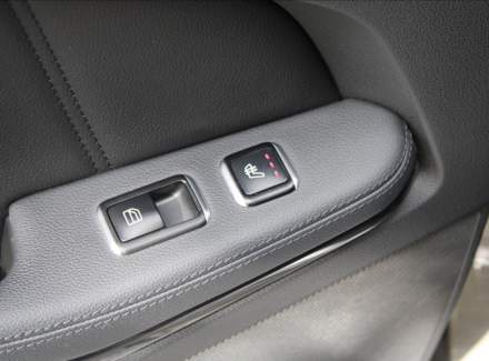 Mercedes-Benz - E-class