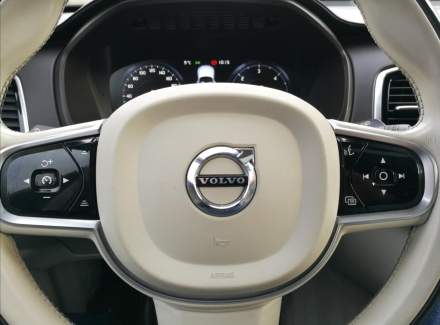Volvo - XC90