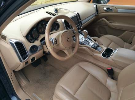 Porsche - Cayenne