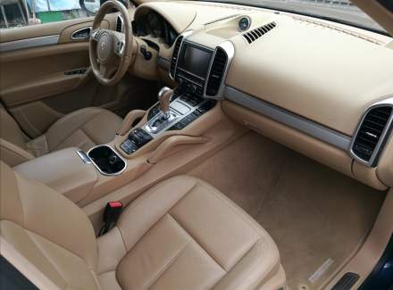 Porsche - Cayenne