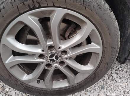 Mercedes-Benz - C-class