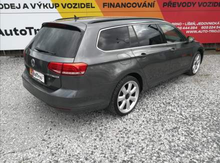 Volkswagen - Passat