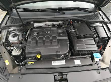 Volkswagen - Passat