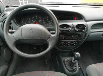 Renault - Megane