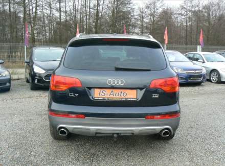 Audi - Q7