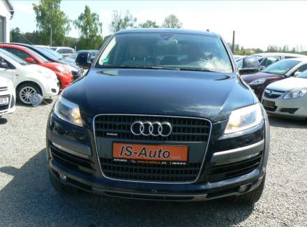 Audi - Q7