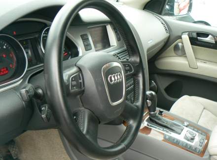 Audi - Q7