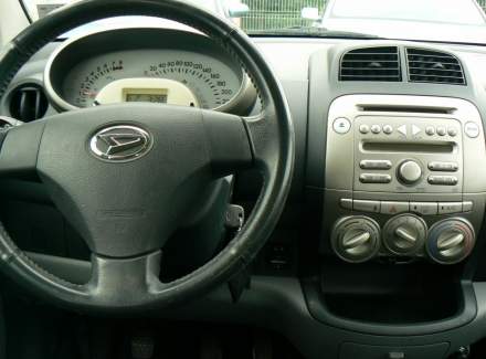 Daihatsu - Sirion