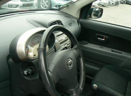 Daihatsu - Sirion