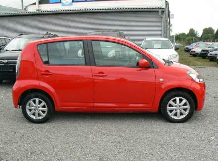Daihatsu - Sirion