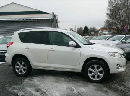 Toyota - RAV 4