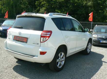 Toyota - RAV 4