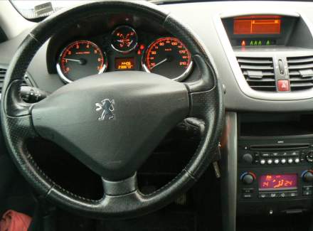 Peugeot - 207