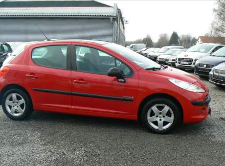 Peugeot - 207
