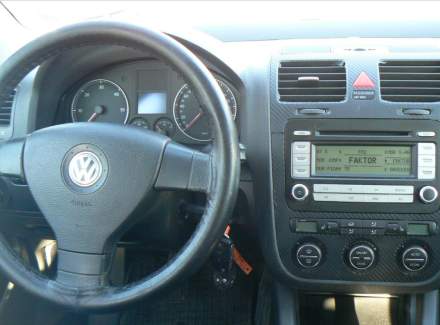 Volkswagen - Golf