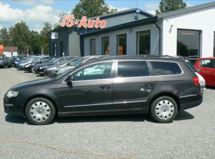 Volkswagen - Passat